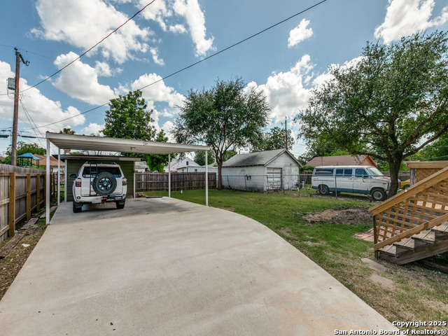 Listing photo id 22 for 2020 Mulberry W