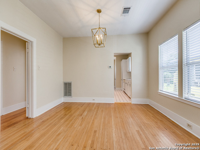 Listing photo id 6 for 2020 Mulberry W