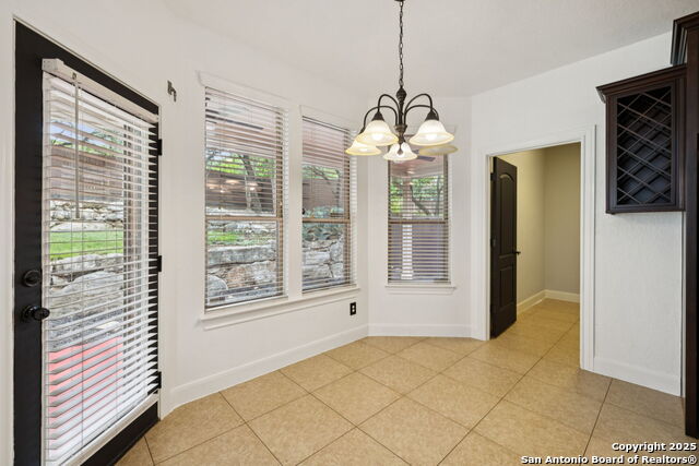 Image 30 of 53 For 18530 Canoe Brook