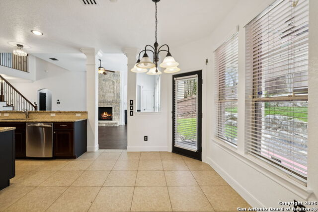 Image 31 of 53 For 18530 Canoe Brook