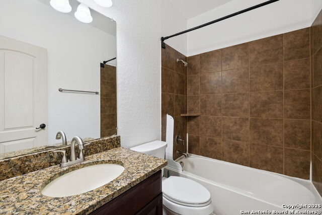 Image 42 of 53 For 18530 Canoe Brook