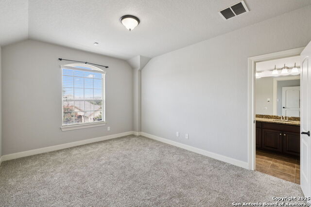 Image 44 of 53 For 18530 Canoe Brook