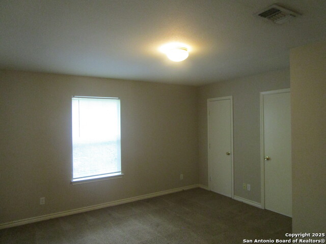 Listing photo id 4 for 16 Bratton Dr