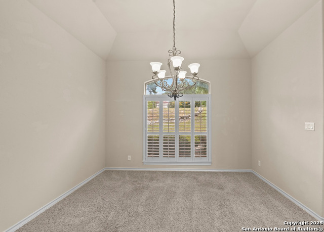 Listing photo id 13 for 14041 Iron Horse Way