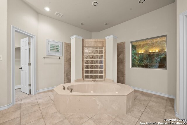 Listing photo id 22 for 14041 Iron Horse Way