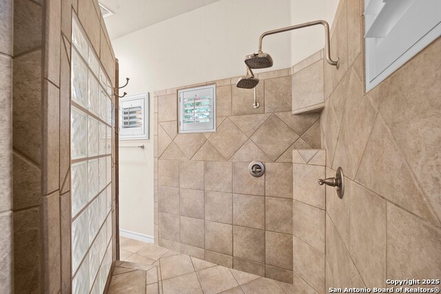 Listing photo id 33 for 14041 Iron Horse Way