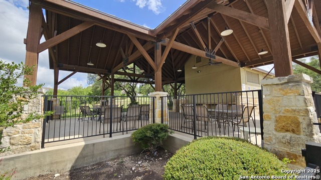 Listing photo id 40 for 14041 Iron Horse Way