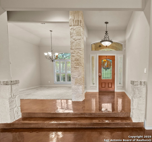 Listing photo id 5 for 14041 Iron Horse Way
