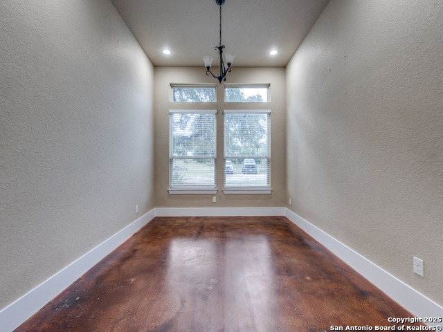 Image 10 of 27 For 629 Windmill Ranch