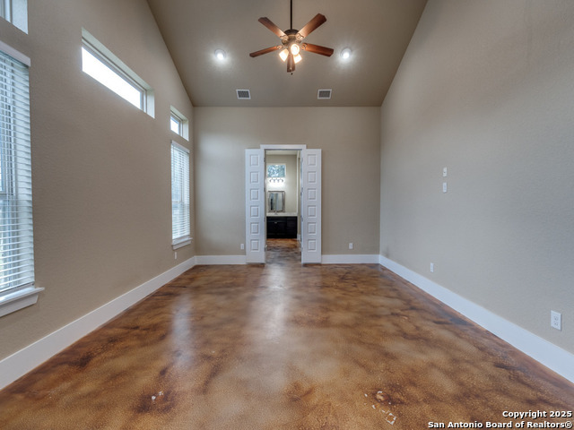 Image 11 of 27 For 629 Windmill Ranch