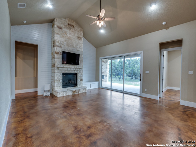Image 5 of 27 For 629 Windmill Ranch