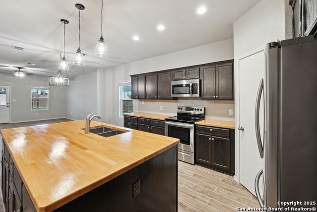 Image 11 of 41 For 4606 Heathers Cross