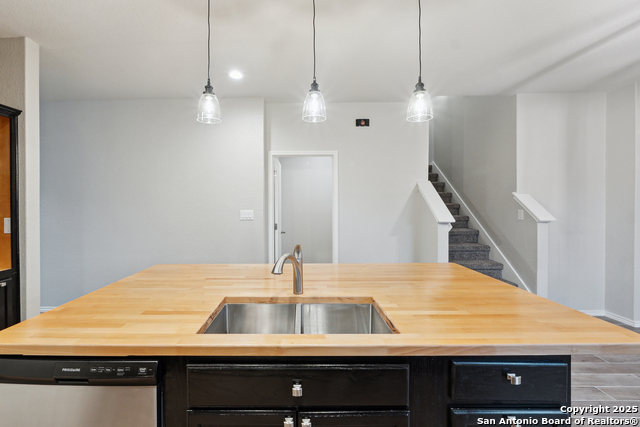 Image 13 of 41 For 4606 Heathers Cross