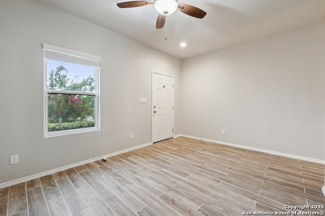 Image 18 of 41 For 4606 Heathers Cross