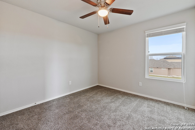 Image 32 of 41 For 4606 Heathers Cross