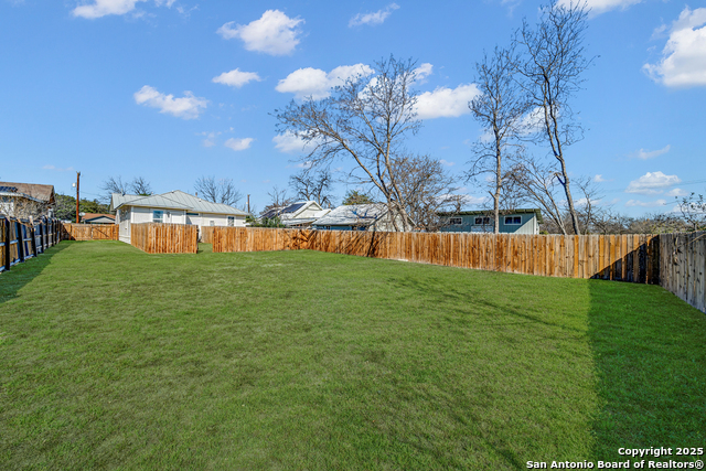 Image 22 of 29 For 1210 Waverly Ave