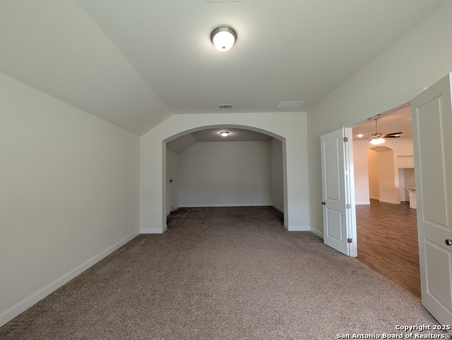 Listing photo id 27 for 1715 Buckner Pass