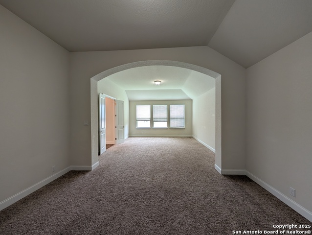 Listing photo id 28 for 1715 Buckner Pass
