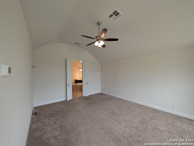 Listing photo id 31 for 1715 Buckner Pass