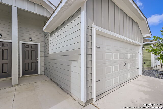 Image 2 of 14 For 631 Ashers Pl