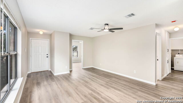 Image 4 of 17 For 800 Meadow Dale