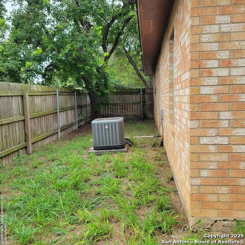 Image 9 of 10 For 301 Greenlawn