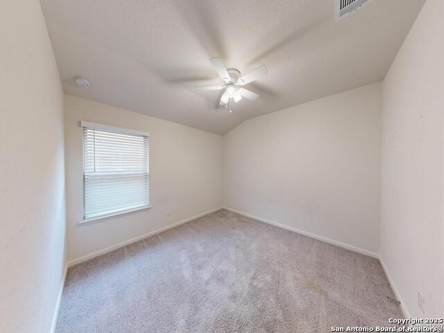 Listing photo id 10 for 13051 Louberg Valley