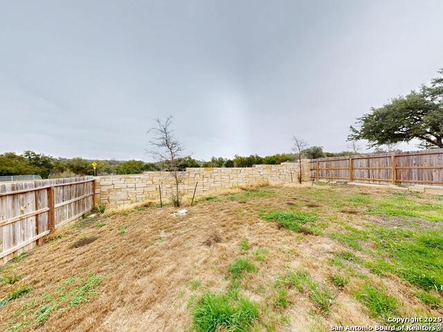 Listing photo id 18 for 13051 Louberg Valley
