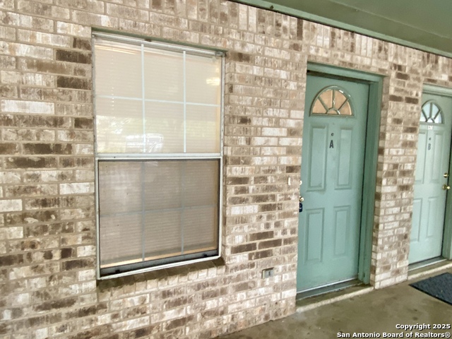 Details for 124 S Mansfield St  A, Pleasanton, TX 78064
