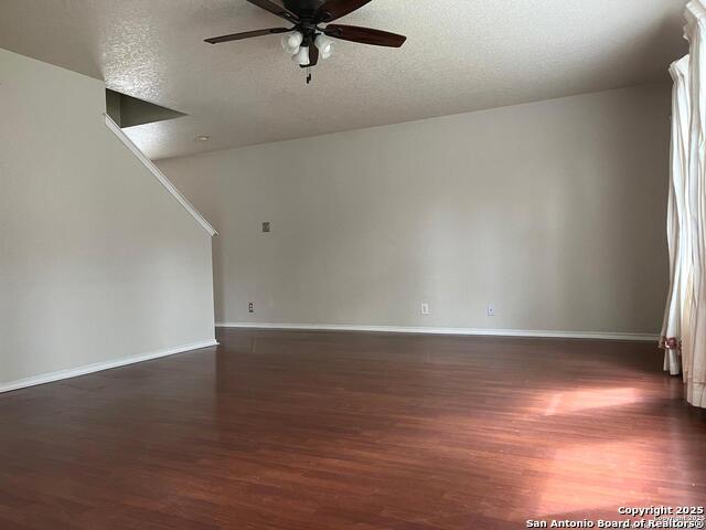 Image 8 of 23 For 14835 Academy Oak
