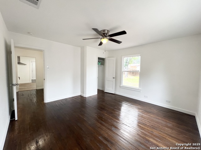Image 16 of 27 For 267 Danville Ave