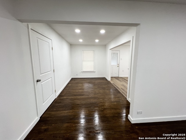 Image 6 of 27 For 267 Danville Ave