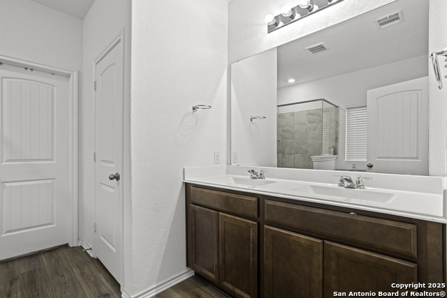 Image 17 of 27 For 6731 Shiraz Way