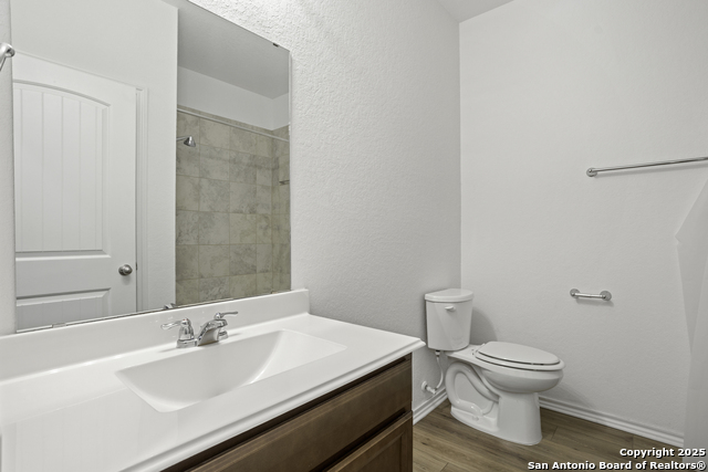 Image 21 of 27 For 6731 Shiraz Way