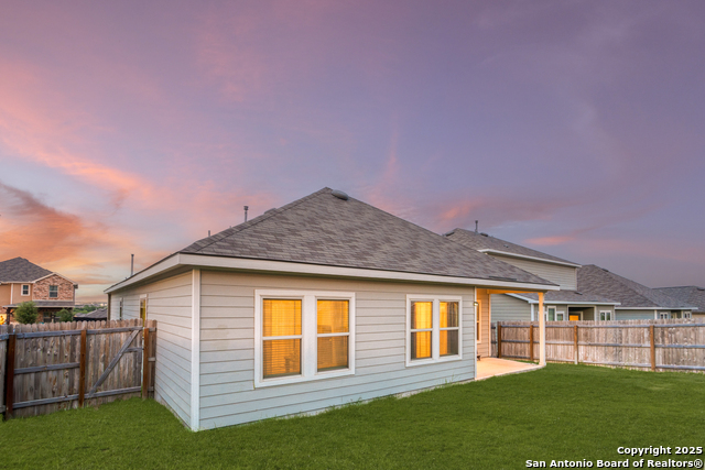 Image 24 of 27 For 6731 Shiraz Way