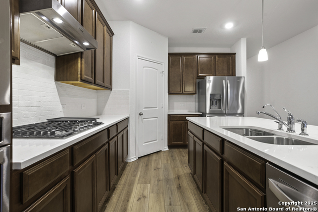 Image 7 of 27 For 6731 Shiraz Way