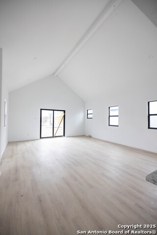 Image 11 of 31 For 814 Olive N