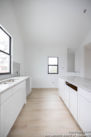 Image 8 of 31 For 814 Olive N