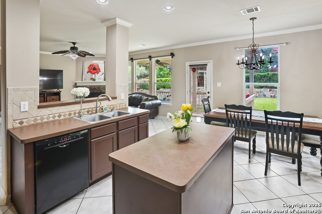Image 13 of 38 For 7802 Lacey Oak
