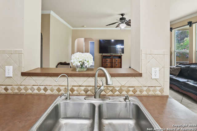 Image 14 of 38 For 7802 Lacey Oak