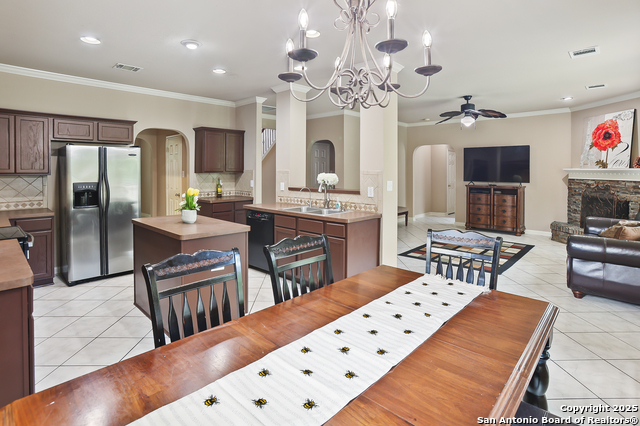 Image 16 of 38 For 7802 Lacey Oak