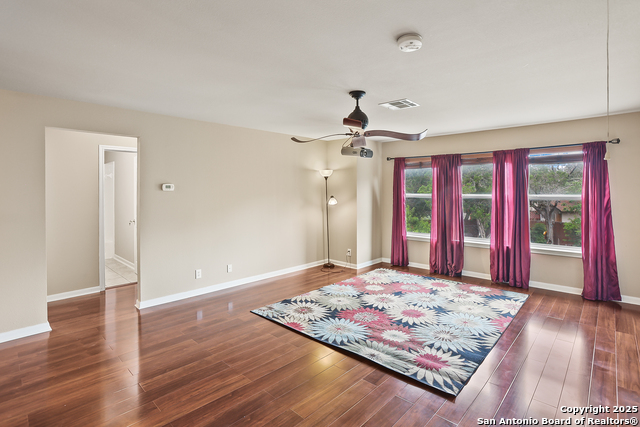 Image 17 of 38 For 7802 Lacey Oak