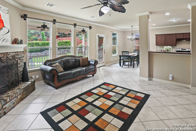 Image 9 of 38 For 7802 Lacey Oak