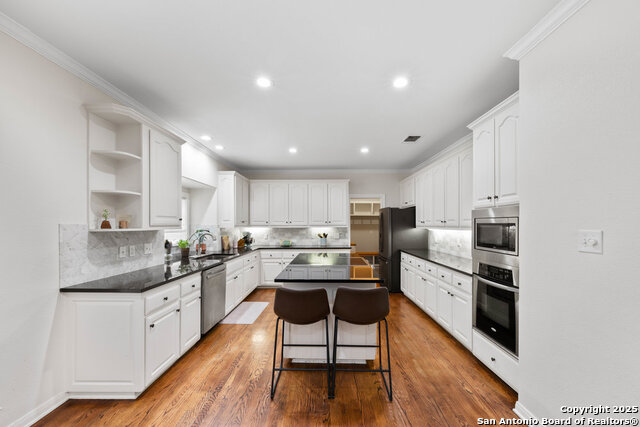 Image 11 of 44 For 7 Inwood Knolls
