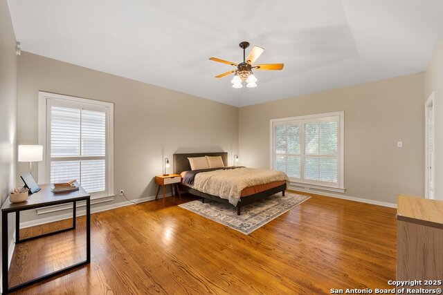 Image 19 of 44 For 7 Inwood Knolls