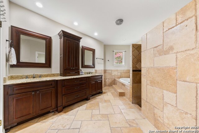 Image 24 of 44 For 7 Inwood Knolls