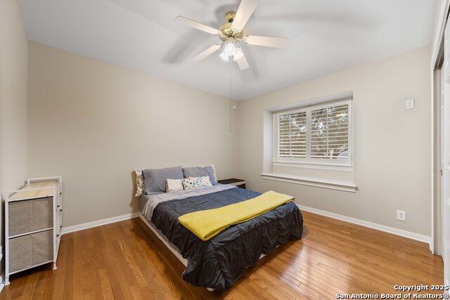 Image 29 of 44 For 7 Inwood Knolls