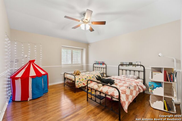 Image 32 of 44 For 7 Inwood Knolls
