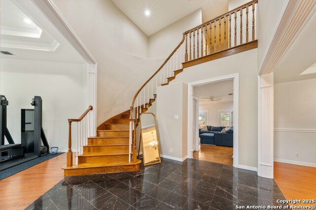 Image 7 of 44 For 7 Inwood Knolls