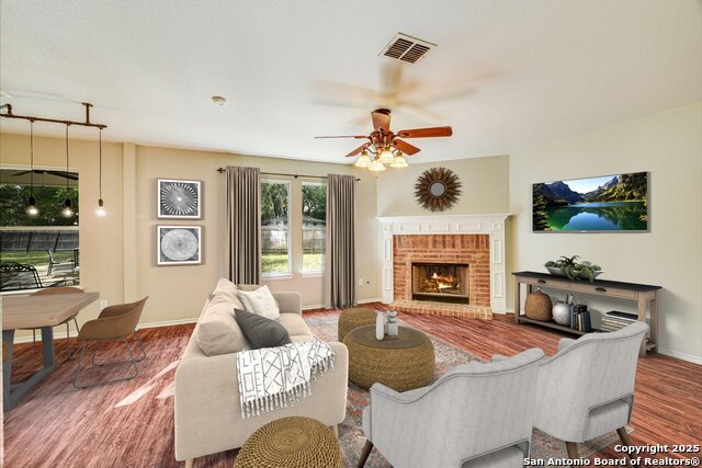 Image 6 of 24 For 11122 Hillsdale